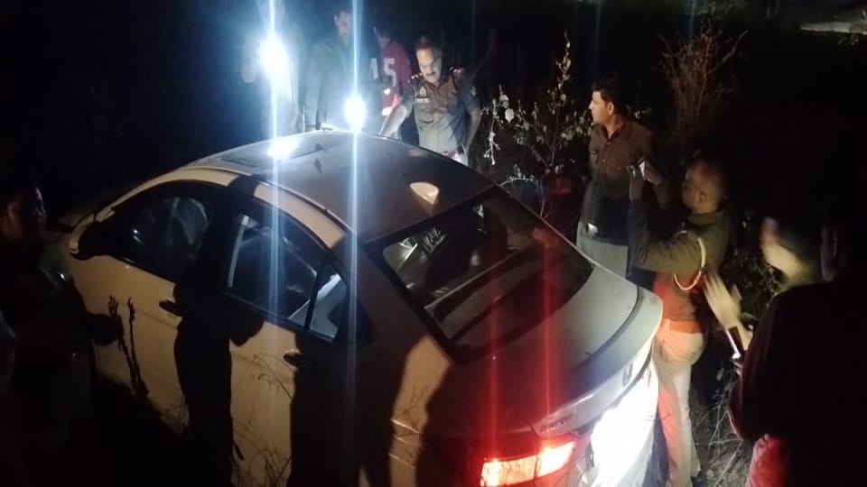क्षतिग्रस्त कार