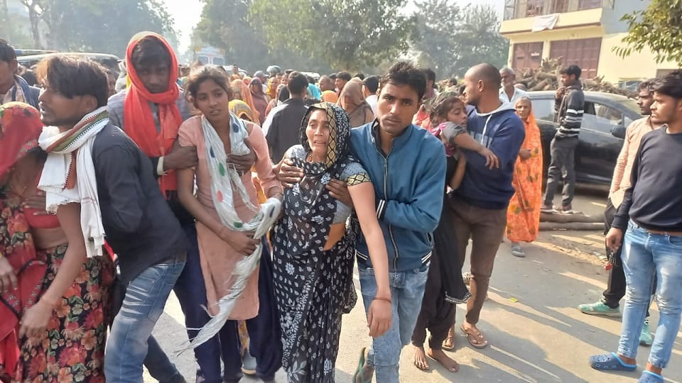 विलाप करते परिजन