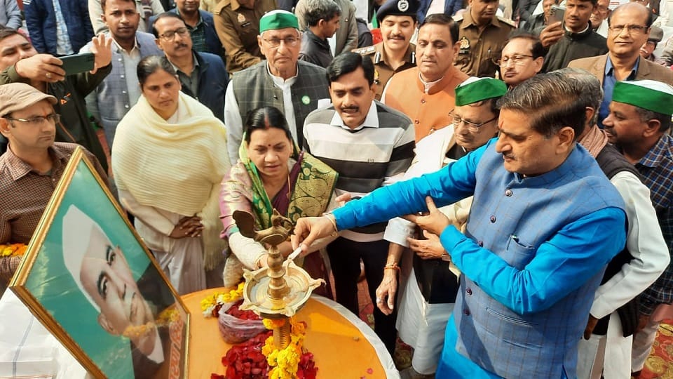 सतीश गौतम