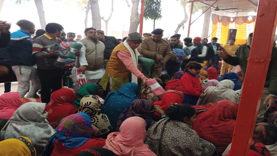 कंबल वितरण