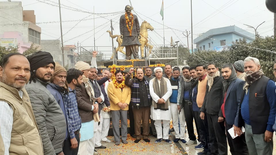 कल्याण सिंह को श्रद्धांजलि