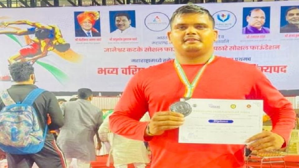 कांस्य पदक के साथ भारत पहलवान