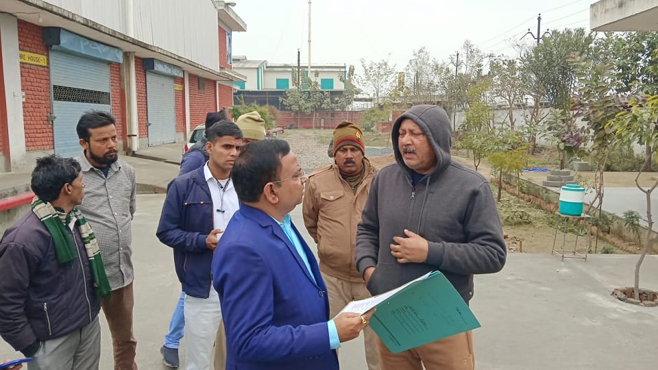 अधिकारी