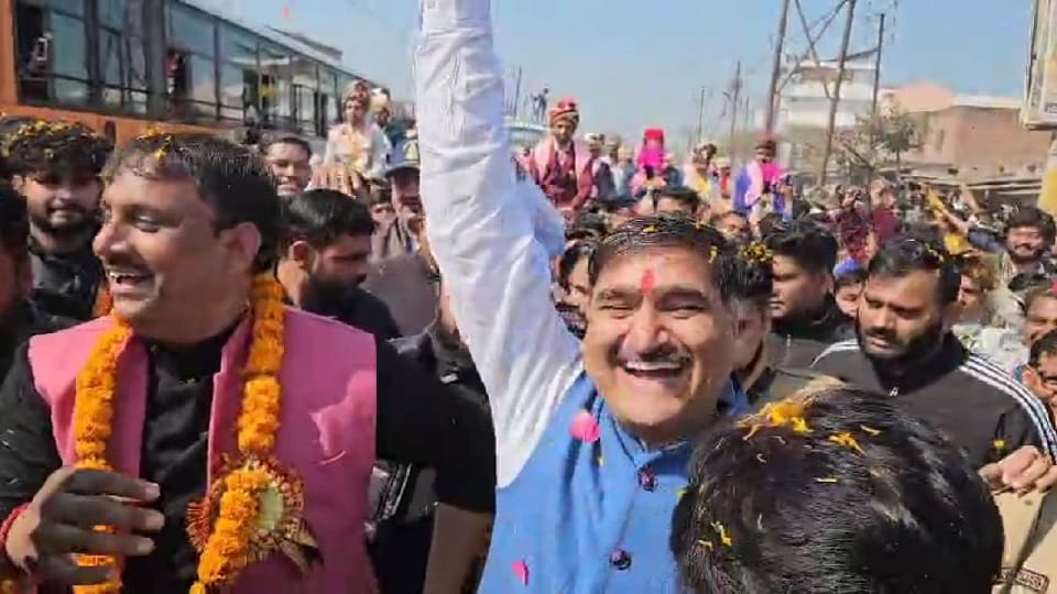सांसद मंत्री झूमे