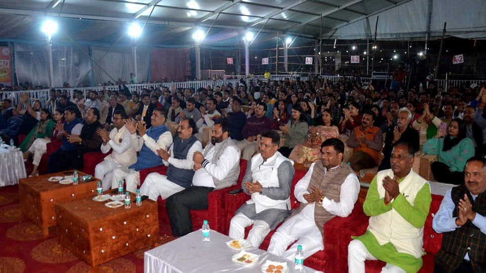 अतिथिगण