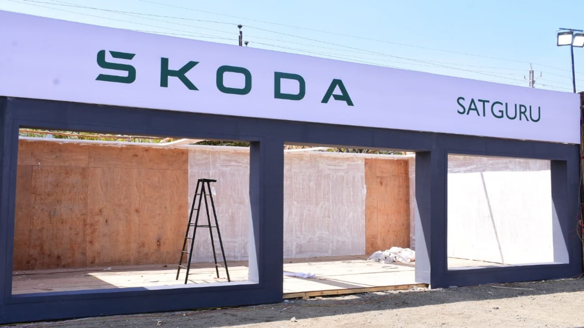 आकार ले रहा व्यापार मेला, ऑटो मोबाइल की नामी कंपनियों के शोरूम बनने शुरू हुए 5 122 65dc33acb4284