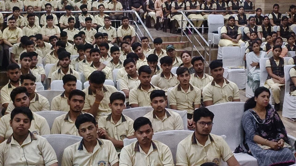 छात्र