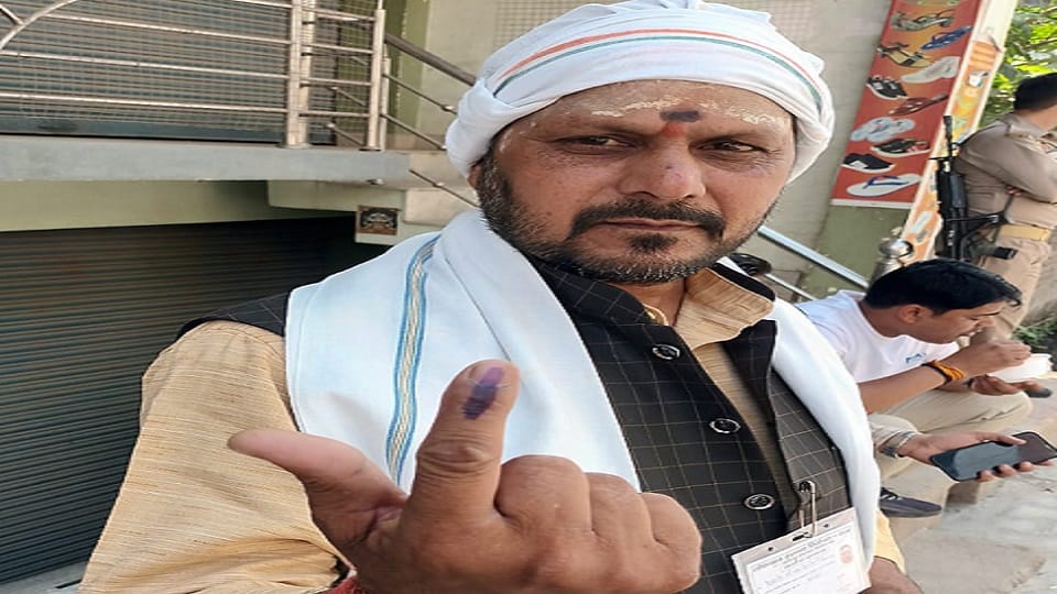 पंडित केशव देव गौतम
