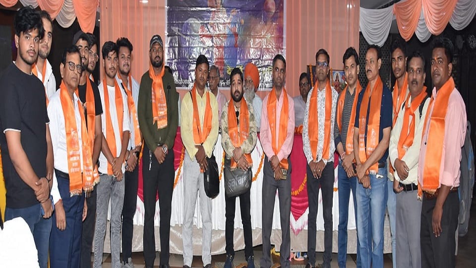 पत्रकारों का सम्मान