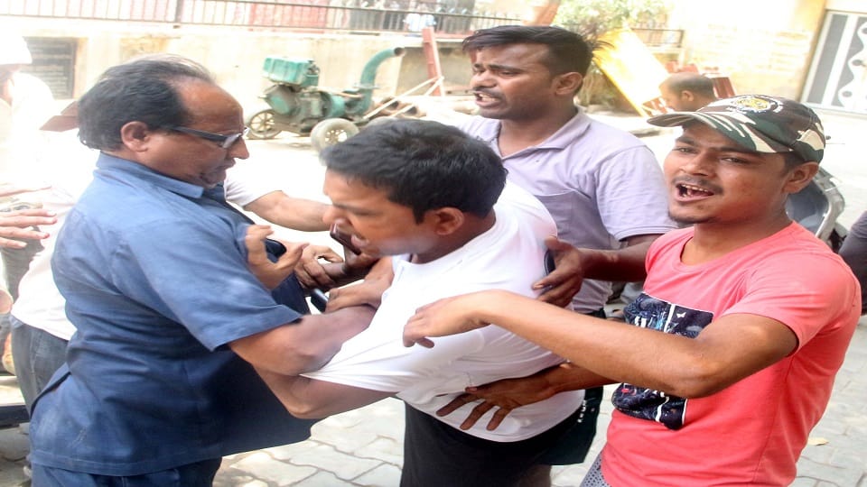 पार्षद पीटा