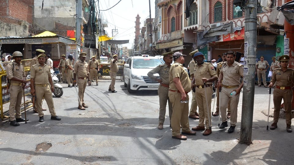 मामू भांजा में पुलिस