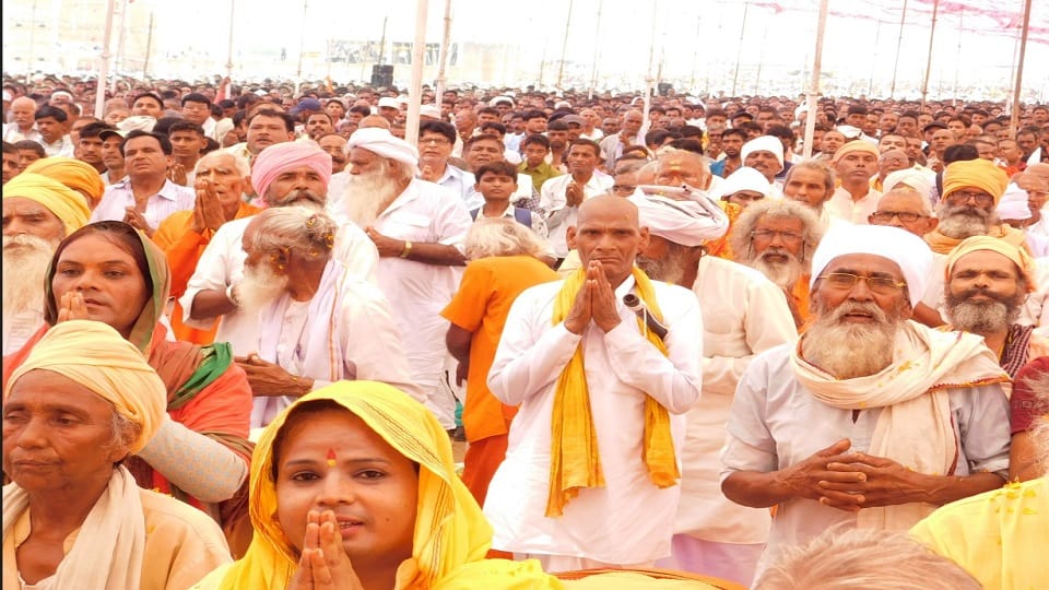 अनुयायी