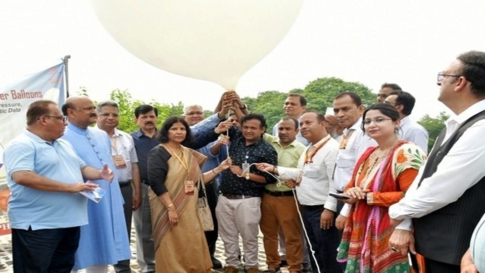 मौसम गुब्बारा