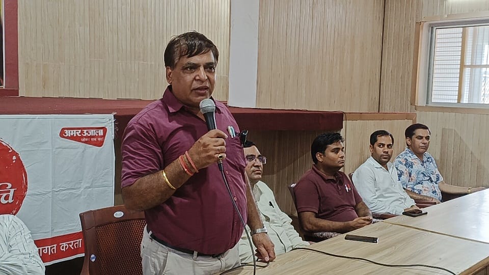 डीएस इंटर कॉलेज के प्रधानाचार्य