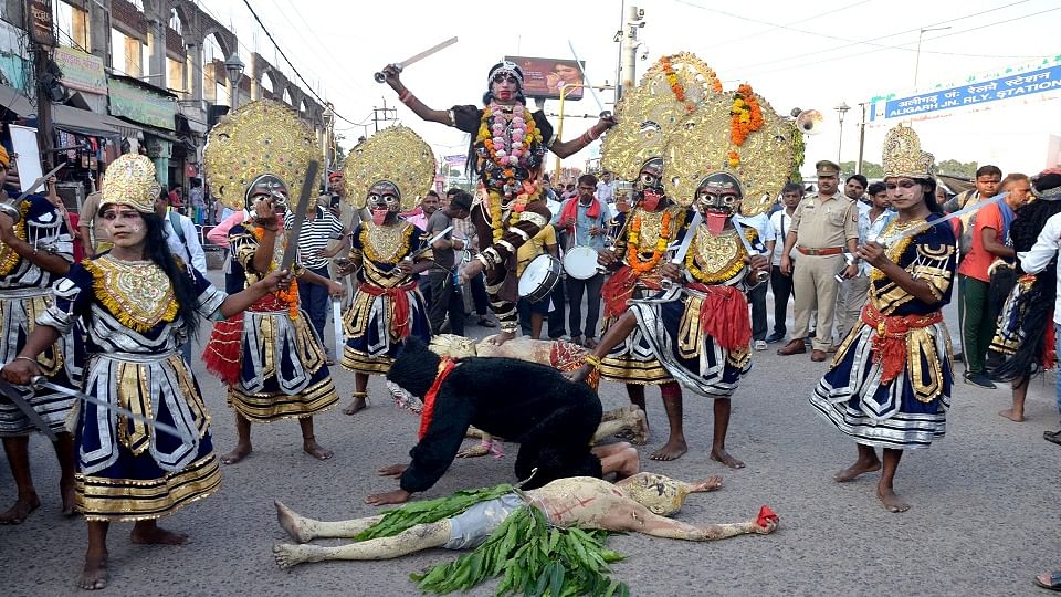 शोभा यात्रा