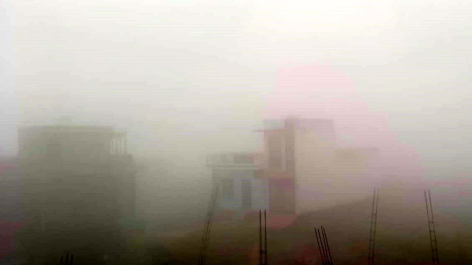 क्वार्सी बाईपास पर छाई धुंध