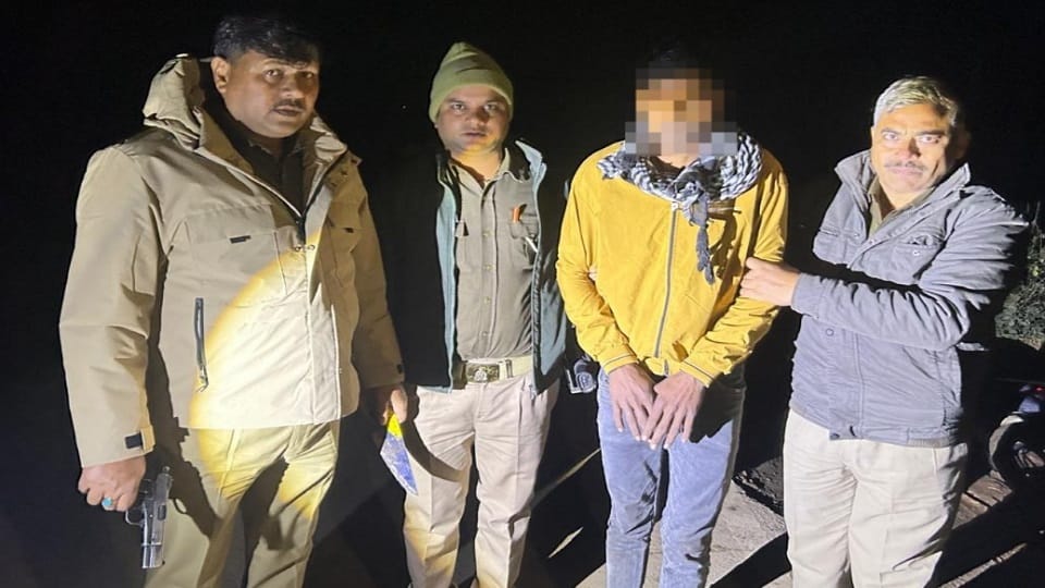 पकड़ा गोकश