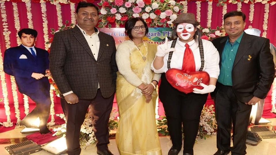 रोटरी क्लब अलीगढ़ पर्ल ने मनाई राज कपूर की 100वीं जयंती