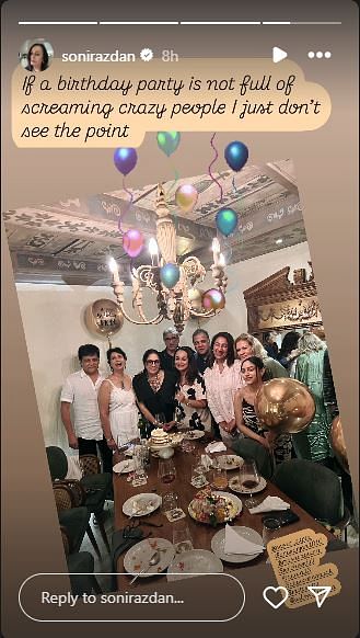 नीना गुप्‍ता ने दोस्तों और परिवार के साथ मनाया Birthday, ब्लैक ड्रेस में दिखीं खूबसूरत
