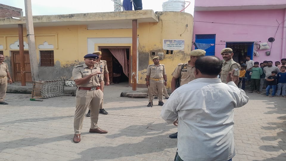 घटना स्थल पर एसपी ग्रामीण अमृत जैन