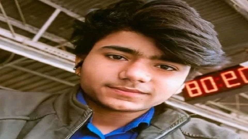 मृतक मनोज