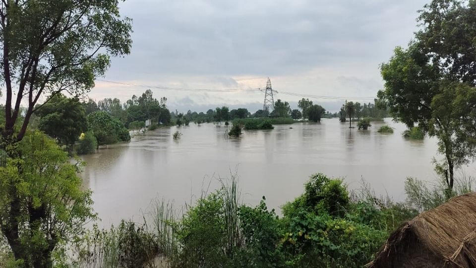 अलीगढ़ में बाढ़ जैसे हालात