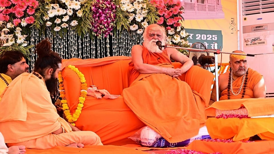 पुरी पीठाधीश्वर जगद्गुरु शंकराचार्य स्वामी निश्चलानंद सरस्वती जी महाराज