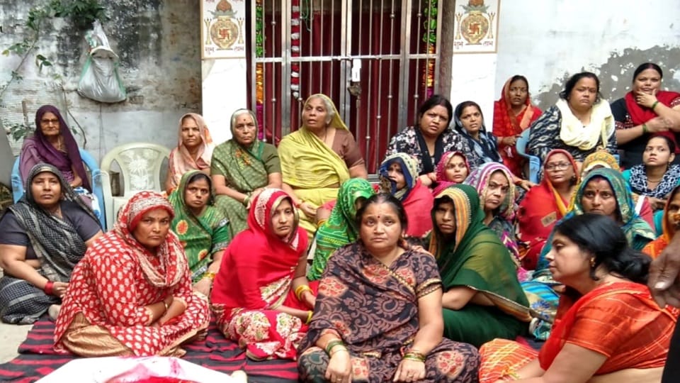 विलाप करते परिजन