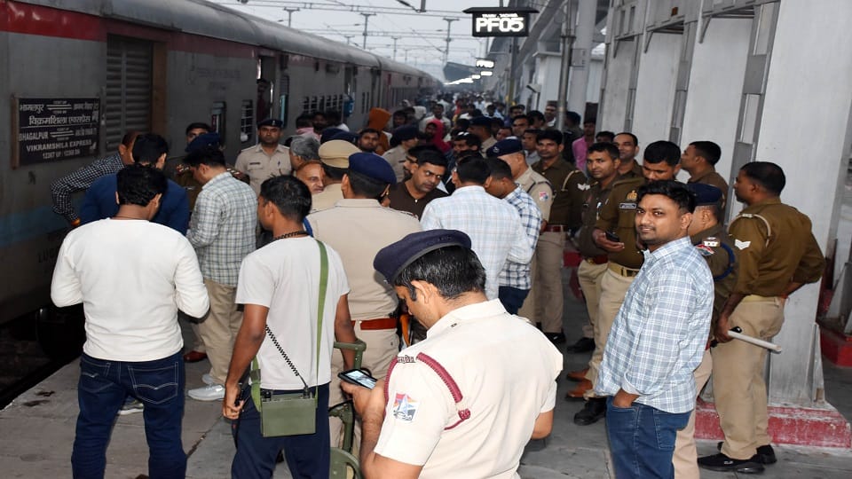 അലിഗഡ് റെയിൽവേ സ്റ്റേഷൻ