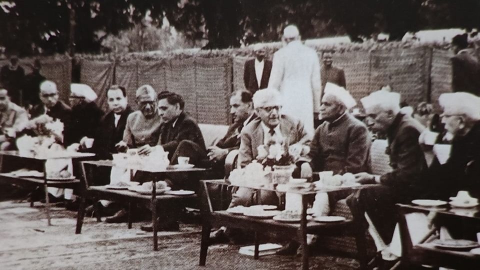 पंडित नेहरू एएमयू में