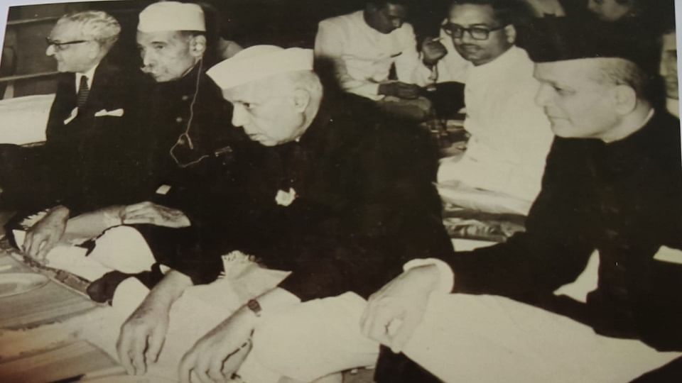 एएमयू में पंडित नेहरू