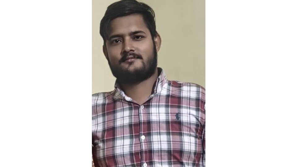 मृतक विनय का फाइल फोटो
