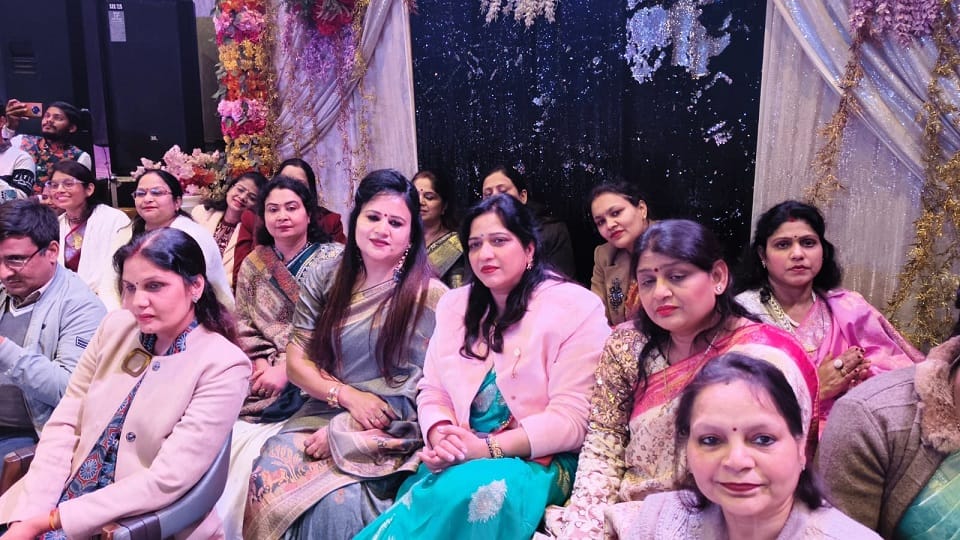 श्रद्धालु महिलाएं