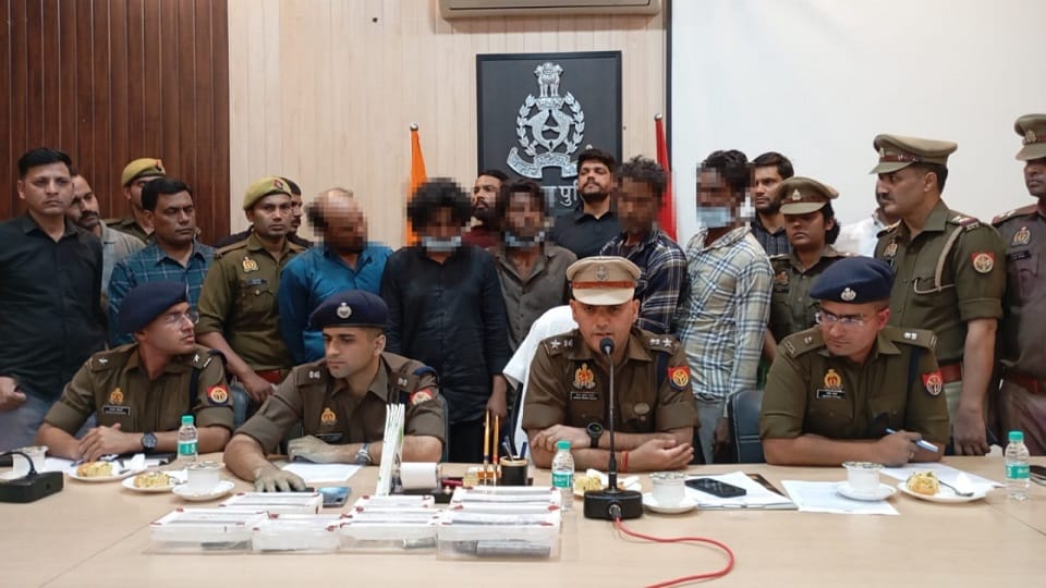 गिरफ्तार अभियुक्त