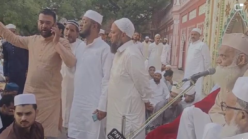 नमाजियों की नाराजगी