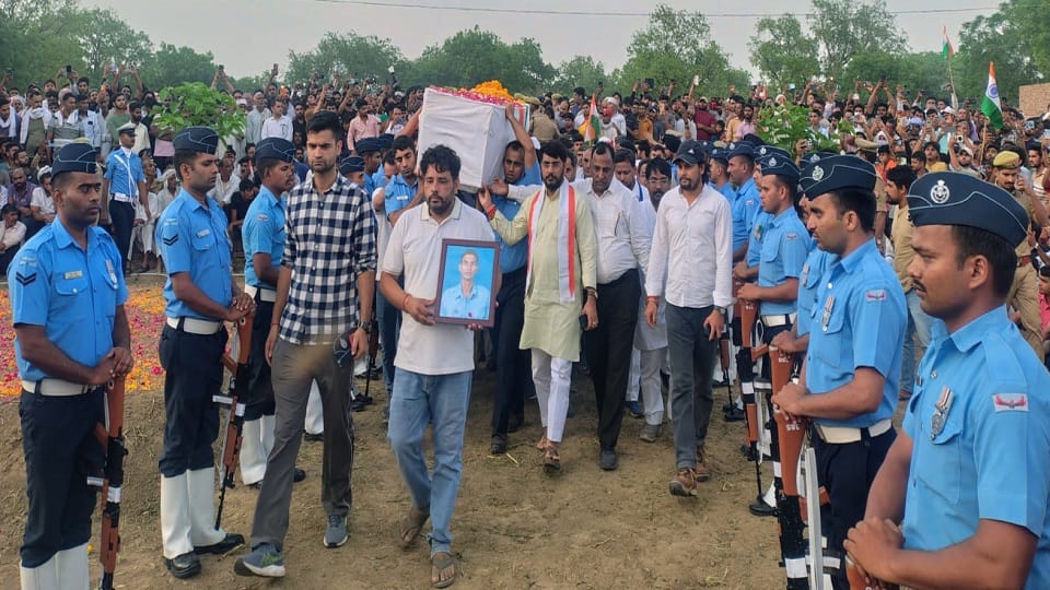 शहीद जितेंद्र शर्मा अंतिम विदाई