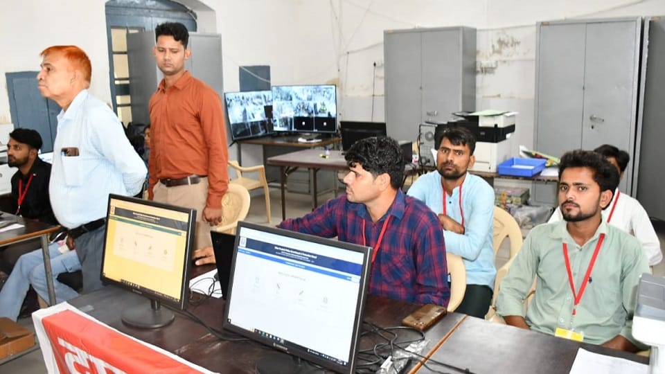 अलीगढ़ एसएसपी ने किया पुलिस अस्पताल का औचक निरीक्षण