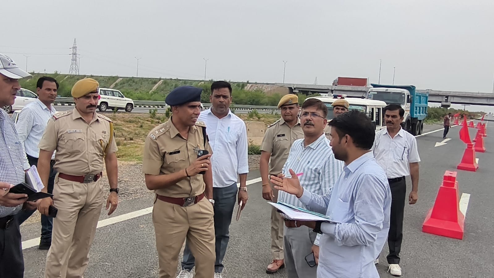 Dausa Bus Accident : इंदौर जा रही बस में  लगी आग, दिल्ली-मुंबई एक्सप्रेसवे पर हादसा,आठ की मौत; पांच जिंदा जले