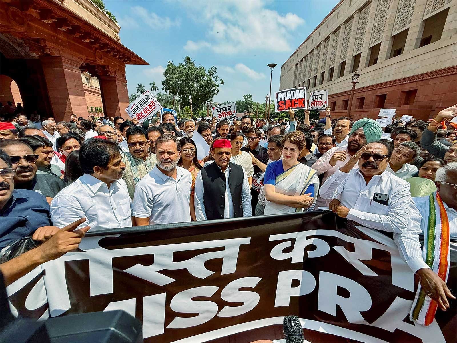 Parliament Monsoon Session Live:धर्मेंद्र प्रधान के इस्तीफे पर अड़ा विपक्ष, संसद में विपक्ष का विरोध प्रदर्शन – Parliament Monsoon Session 2026 Live Day 5 Lok Sabha Rajya Sabha Cjp Protest Paper Leak Row
