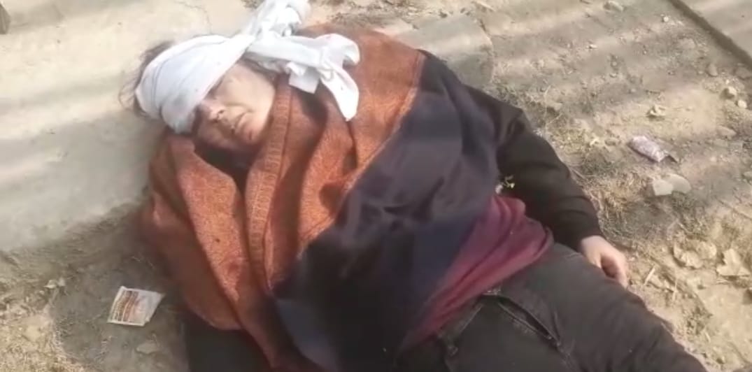 दौराला-हादसे के बाद क्षतिग्रस्त कार। दौराला-हादसे के बाद क्षतिग्रस्त कार।