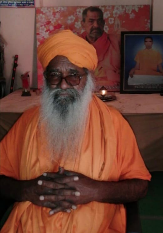 रविदास आश्रम के प्रबंधक सत्यानंद जी महाराज। रविदास आश्रम के प्रबंधक सत्यानंद जी महाराज।