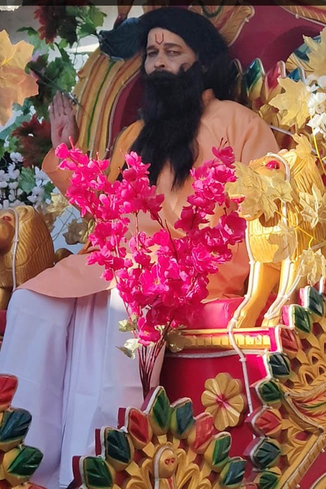 कुटबा गांव में रविदास जयंती पर निकाली गई झांकी कुटबा गांव में रविदास जयंती पर निकाली गई झांकी