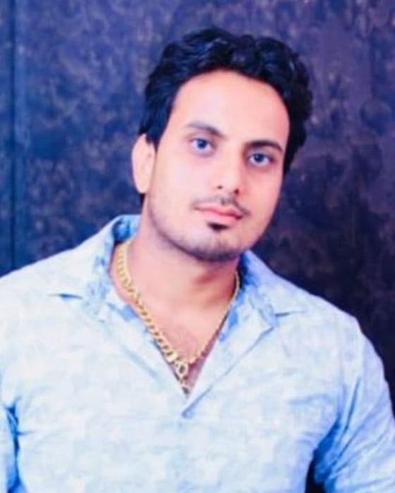 फोटो :35: सोनीपत के गांव राई में टैंकर से पेयजल लेते क्षेत्रवासी। फोटो :35: सोनीपत के गांव राई में टैंकर से पेयजल लेते क्षेत्रवासी।