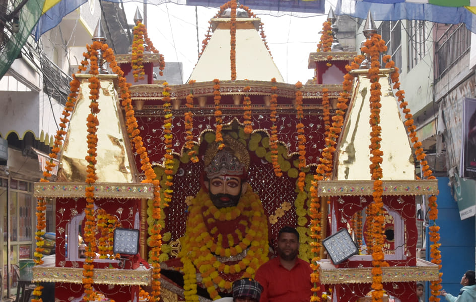 बेहट़ रोड स्थित बालाजी धाम के वार्षिक उत्सव में मोरगंज में निकली बाला जी शोभायात्रा में शामिल स बेहट़ रोड स्थित बालाजी धाम के वार्षिक उत्सव में मोरगंज में निकली बाला जी शोभायात्रा में शामिल स