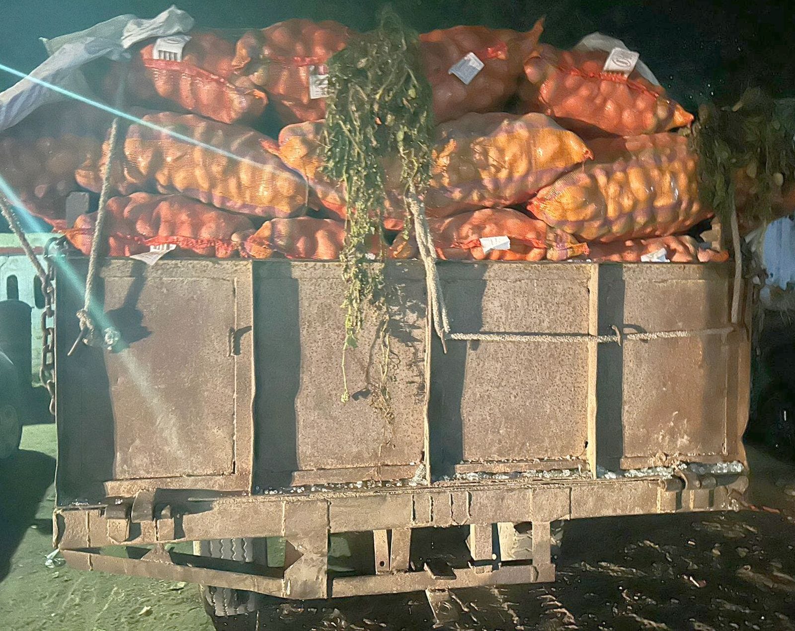 (21 बीडीएन-11)दुर्घटना में क्षतिग्रस्त एंबुलेंस।संवाद (21 बीडीएन-11)दुर्घटना में क्षतिग्रस्त एंबुलेंस।संवाद