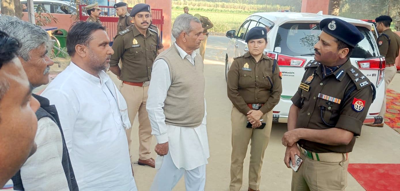 बाबरी थाने का निरीक्षण करते डीआईजी अजय साहनी। बाबरी थाने का निरीक्षण करते डीआईजी अजय साहनी।