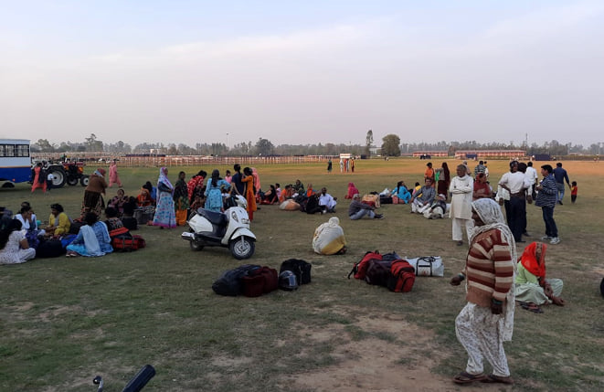 सहारनपुर मे राधा स्वामी सत्संग ब्यास में 15 व 16 मार्च को होने वाले सत्संग के लिये पहुंचते श्रद सहारनपुर मे राधा स्वामी सत्संग ब्यास में 15 व 16 मार्च को होने वाले सत्संग के लिये पहुंचते श्रद