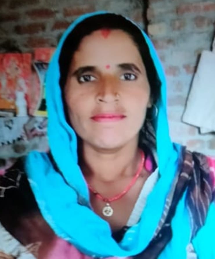 नगीना के ग्राम काजी वाला में गुलदार के हमले में महिला की मौत के बाद घटना की जानकारी लेते एसडीएम नगीना के ग्राम काजी वाला में गुलदार के हमले में महिला की मौत के बाद घटना की जानकारी लेते एसडीएम