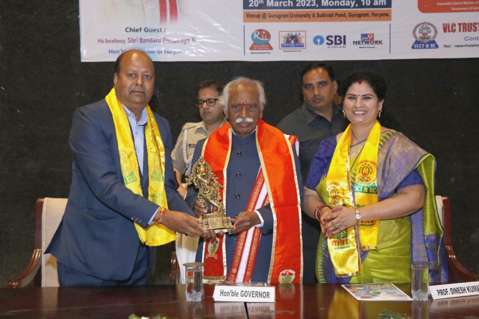 गुरुग्राम विश्विद्यालय में जल संरक्षण के राष्ट्रीय सम्मेलन में जल संरक्षण पर लगाई प्रदर्शनी का गुरुग्राम विश्विद्यालय में जल संरक्षण के राष्ट्रीय सम्मेलन में जल संरक्षण पर लगाई प्रदर्शनी का