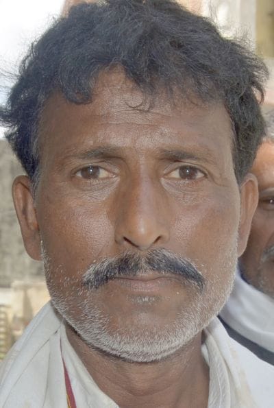 (01 बीडीएन-11)तहसील में समाधान दिवस पर फरियादिओं की समस्या सुनते अधिकारी।संवाद